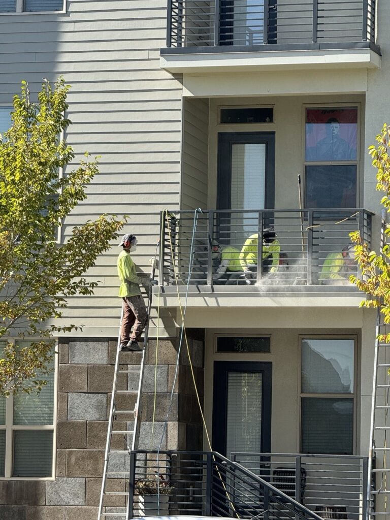 professional exterior painting for apartments